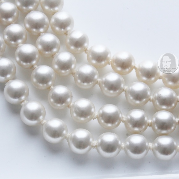Vintage Pearl Necklace Multistrand Choker Style Glass Faux Pearls 1960s - Picture 10 of 12